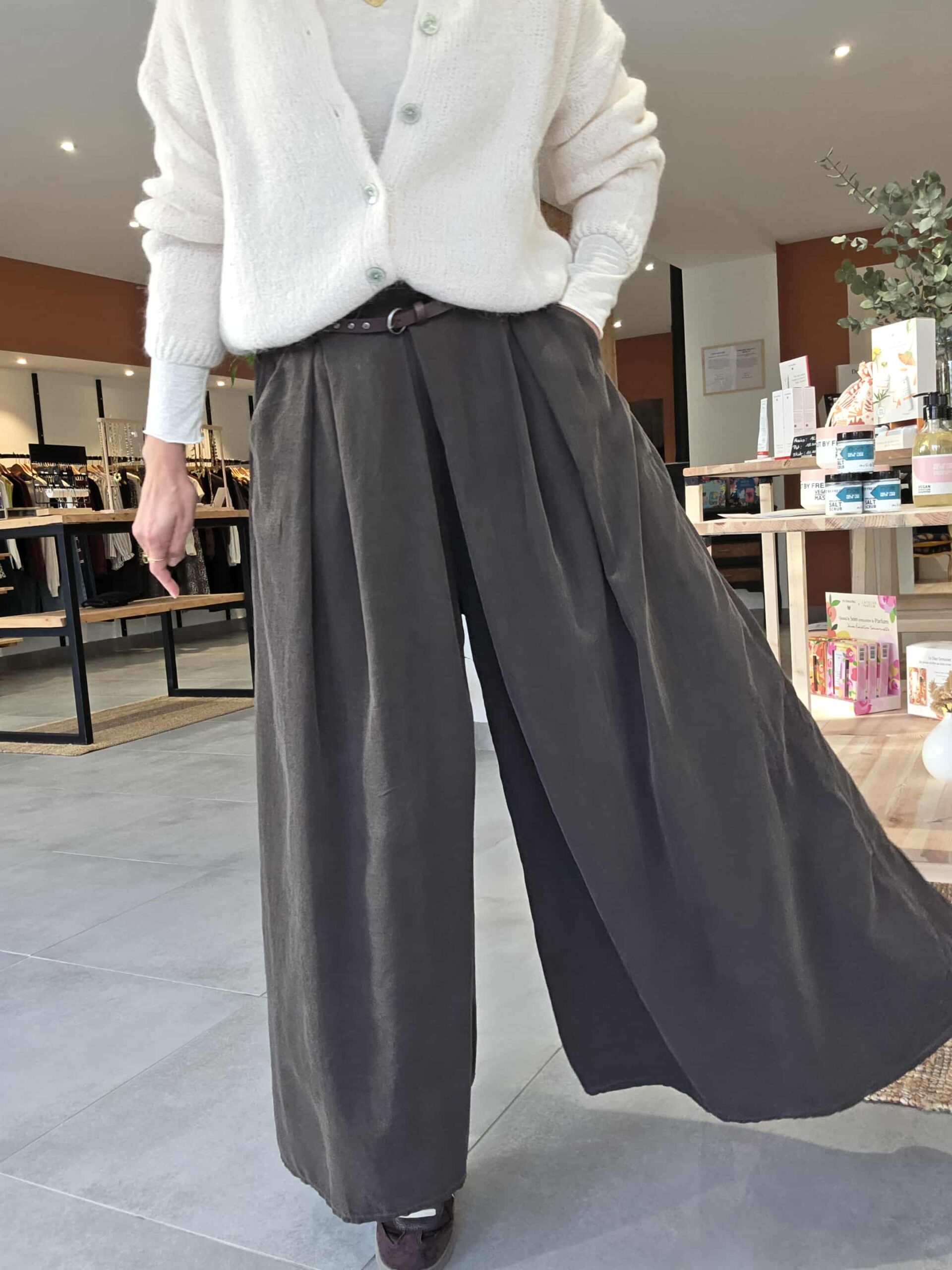 404c7ad9-ee14-45bb-a21a-b5e100460489