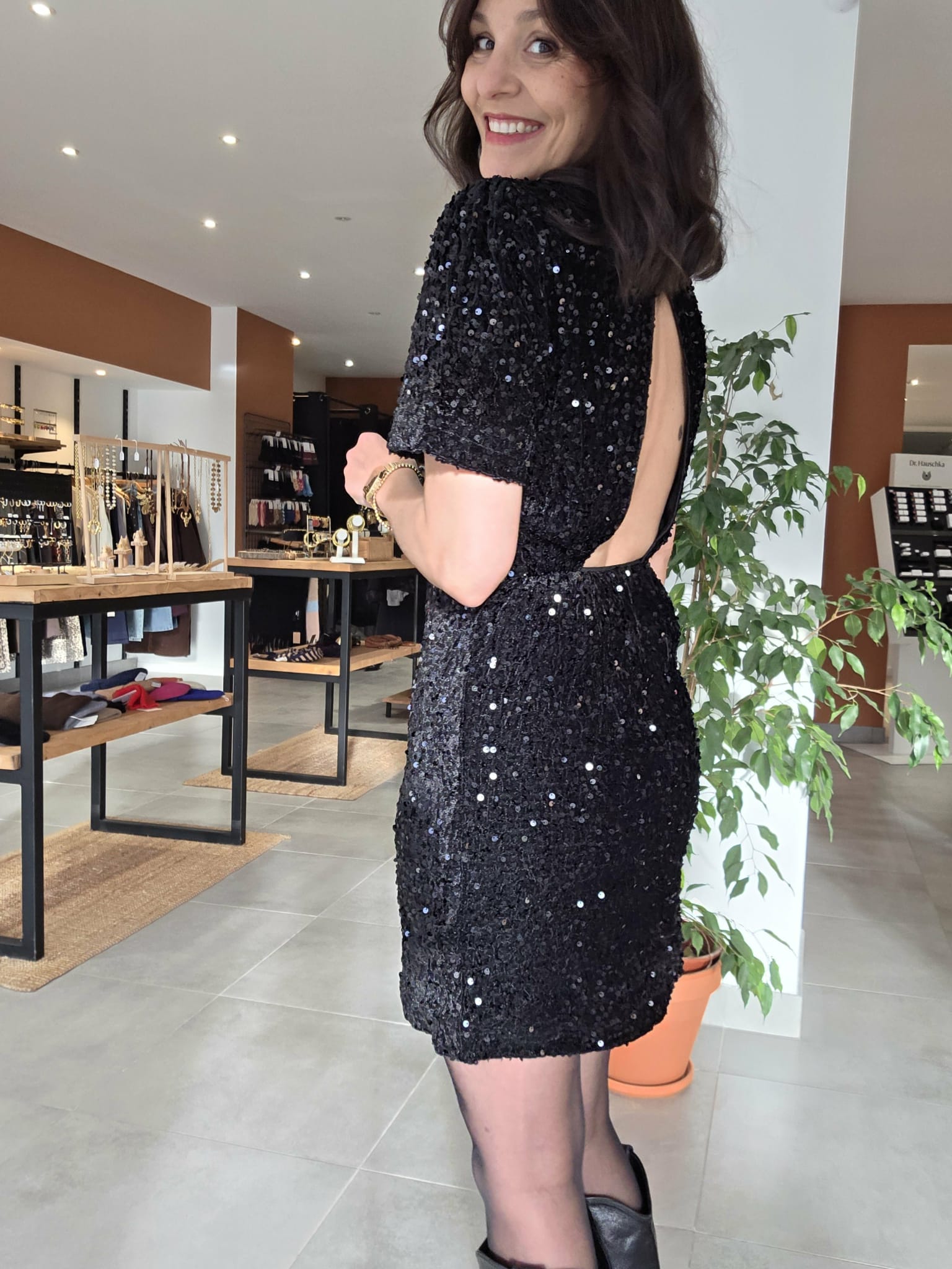 4b698a40-c95f-4b33-aada-4f2e3d95996f