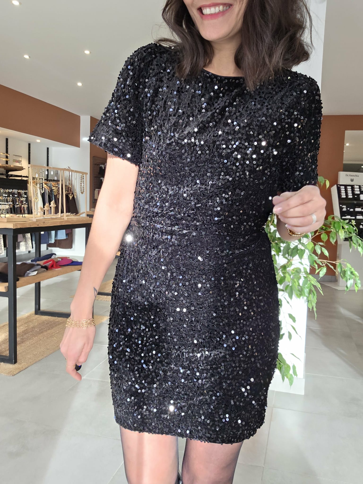 fc9a483f-9196-433d-bc60-eb285fc9497a